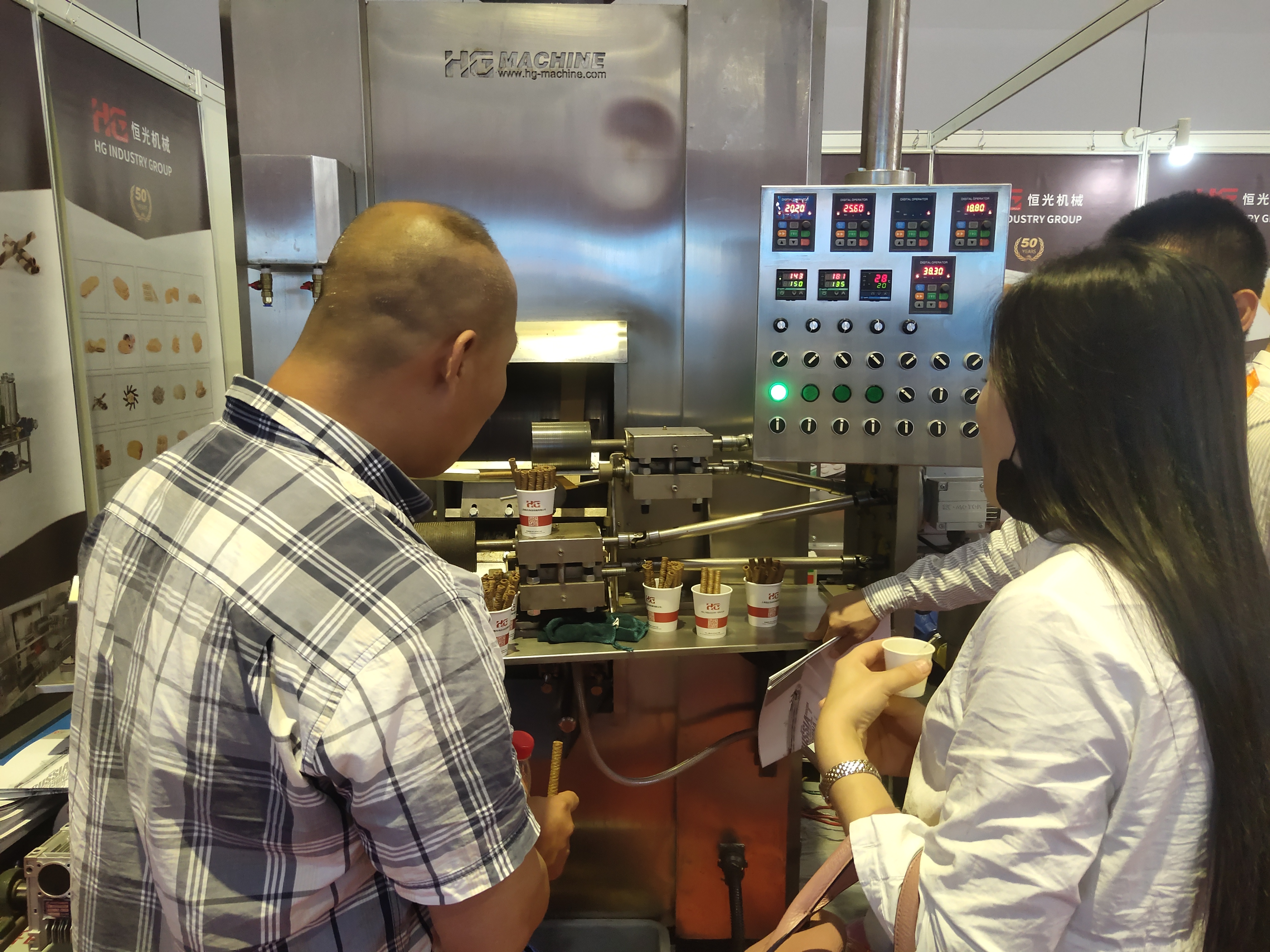 Shanghai Hengguang Food Machinery participates in the China International Baking Exhibition