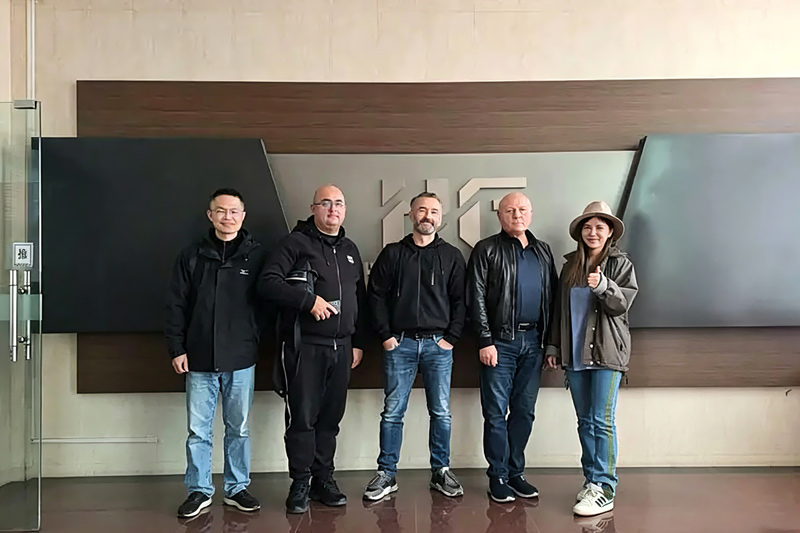 A Meeting Across Mountains and Seas, Building a New Bridge for Cooperation